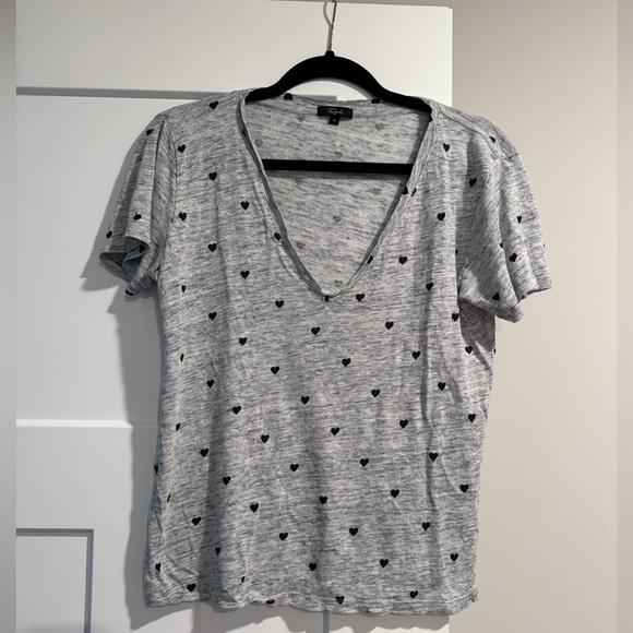Rails women’s size medium grey v-neck tee with black hearts - Picture 1 of 3